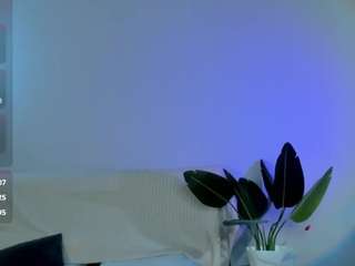 k1ra-adams webcam model
