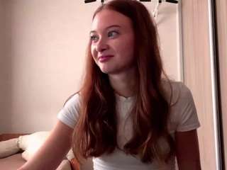 lourdeskarrels's live room