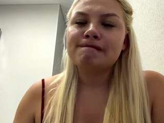 zenaidapippert Live Webcam on CamSoda