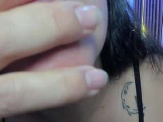 juliabonnie live cam preview