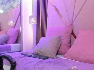 juliabonnie live cam preview