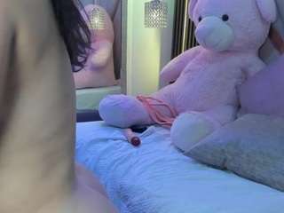 juliabonnie live cam preview
