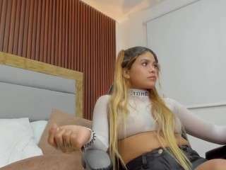 valen-martinez live cam preview
