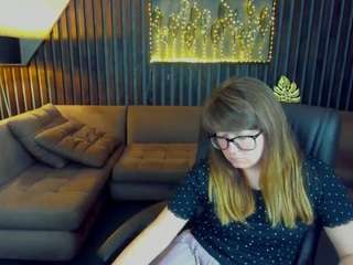 AlexaAmour live cam preview