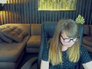 AlexaAmour live cam preview
