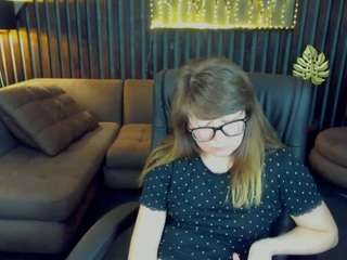 AlexaAmour live cam preview