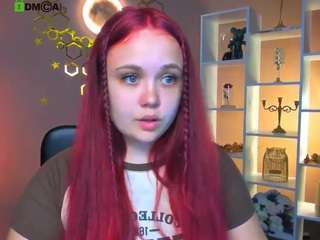 Luna-gold12's cam show statistics and live stream