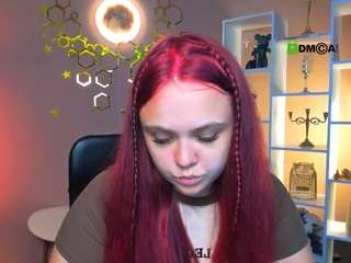 Luna-gold12's cam show statistics and live stream