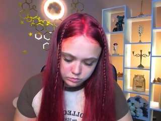 Luna-gold12's cam show statistics and live stream