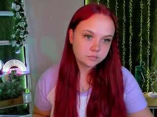 Luna-gold12's cam show statistics and live stream