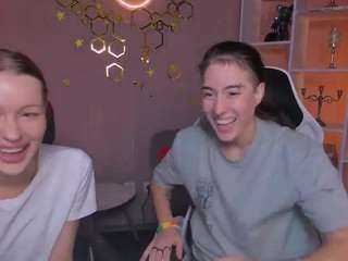 luna-gold12 Live Webcam on CamSoda