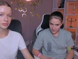 luna-gold12 Live Webcam on CamSoda