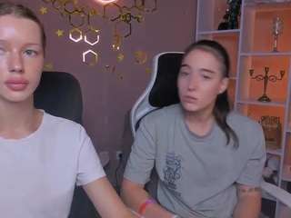 luna-gold12 Live Webcam on CamSoda