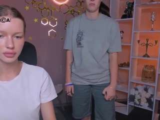 luna-gold12 Live Webcam on CamSoda