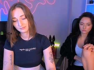 luna-gold12 live cam — ahegao, black hair, brown eyes