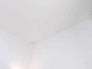 Mature-whore's live stream
