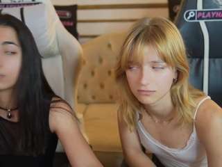 roi054 Live Webcam on CamSoda