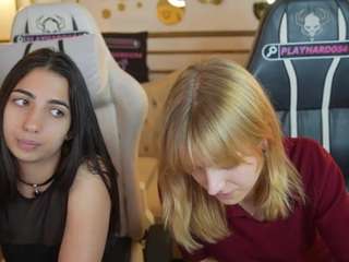 roi054 Live Webcam on CamSoda