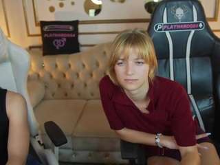 roi054 Live Webcam on CamSoda