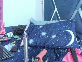 liana-hott's live room