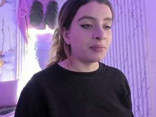 naomy-tay live cam preview