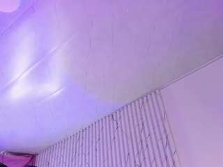 naomy-tay live cam preview