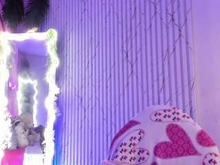 naomy-tay live cam preview