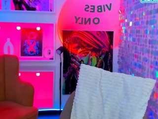 TinaTayylor