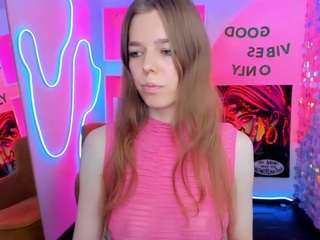 TinaTayylor live cam preview