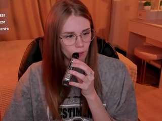 alison-doo live cam preview