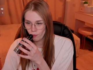 alison-doo live cam preview