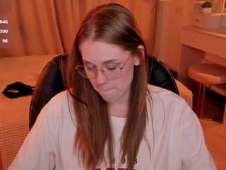 alison-doo live cam preview
