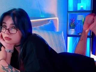 hollypratt live on CamSoda