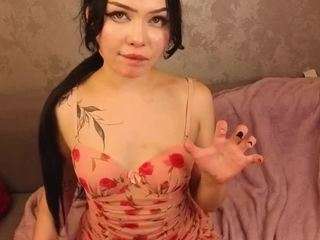Nikki-doll