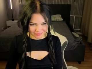 Nikki-doll