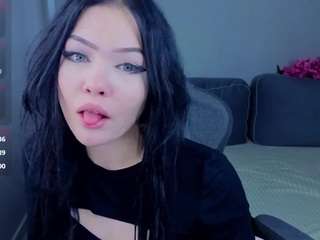 Nikki-doll