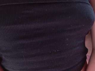 Evabluntt live cam preview