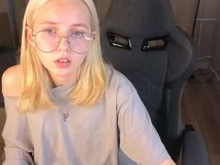 molly-snow camsoda