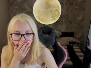 Molly-snow live cam preview