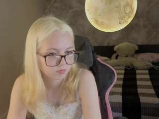 Molly-snow live cam preview