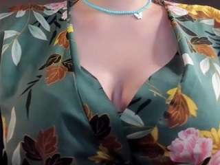 MiasensualAle live cam preview