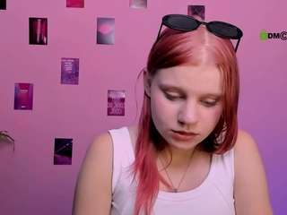 roxy-starr1 Live Webcam on CamSoda