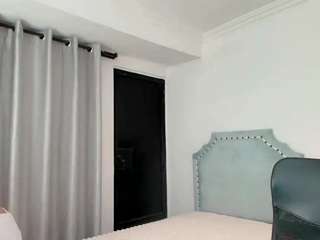 paulinamirren live cam preview