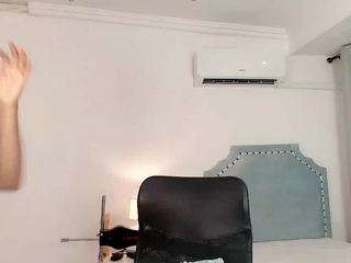paulinamirren live cam preview