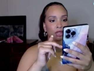 sashaishere webcam