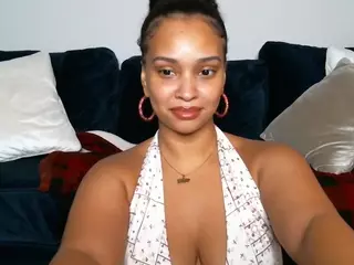 sashaishere's Live Sex Cam Show
