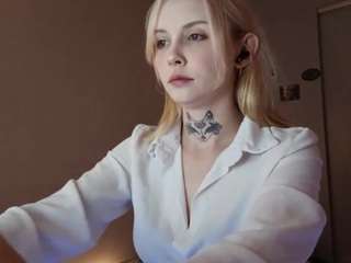 iluminadaandronis's live room