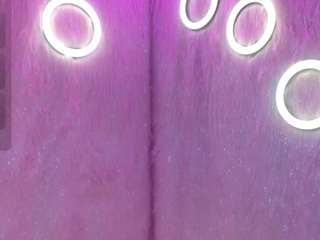 le modèle ivoryvelvet est en webcam porno dans un show sur le site camsoda, il possède les tags suivants: ahegao,lush,young adult,venezuelan,toys,teen 18,spanking,smoke,shower,sexting,oil,amateur,natural,lovense,full nudity,fingering,drinking,dirty talk,dildo,brown eyes