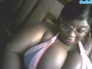 chantellexotiColh live cam on CamSoda