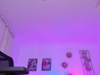 Naiely-Naides live cam preview